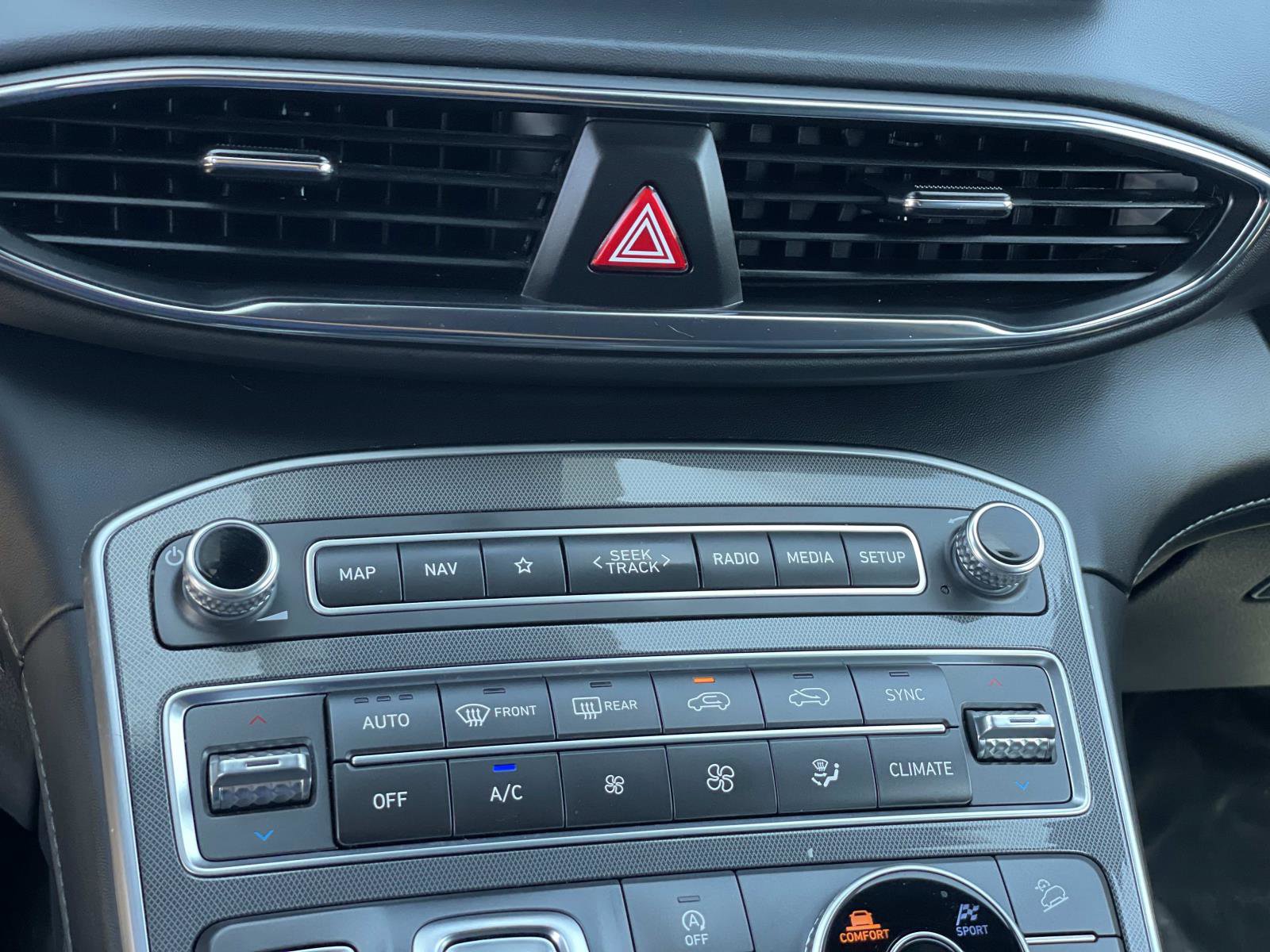 Certified 2023 Hyundai Santa Fe Calligraphy image 14