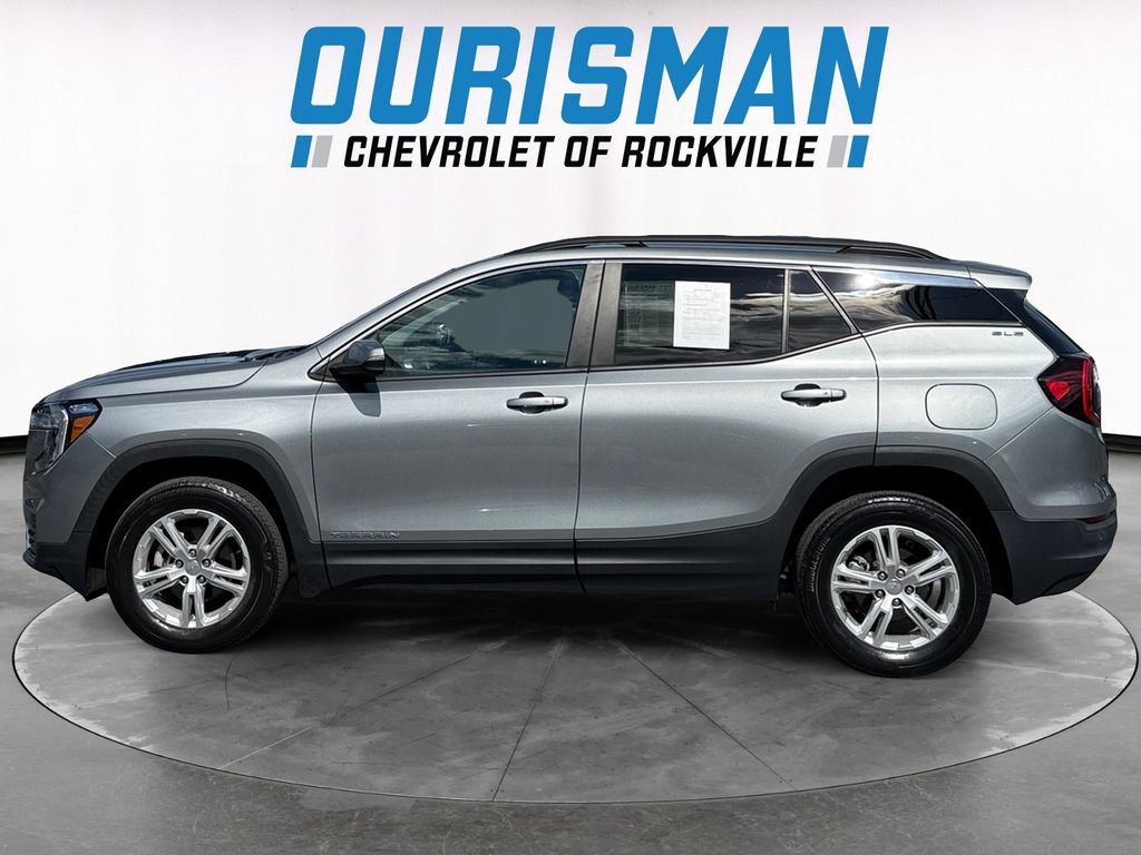 Used 2023 GMC Terrain SLE w/ Driver Convenience Package AWD/4WD image 3