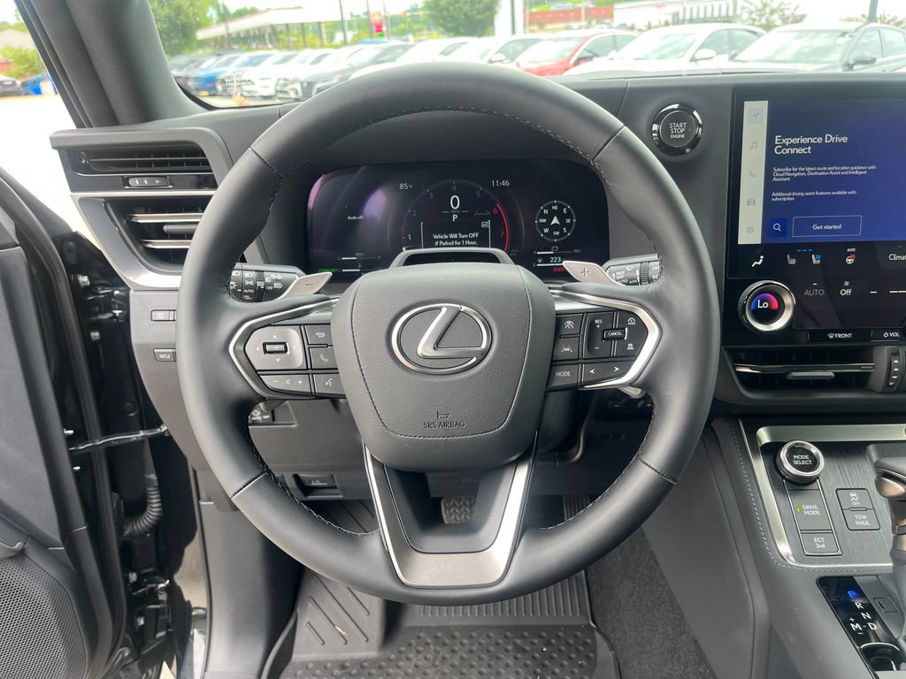 Used 2026 Lexus GX 550 w/ Accessory Package (2T) AWD/4WD image 23