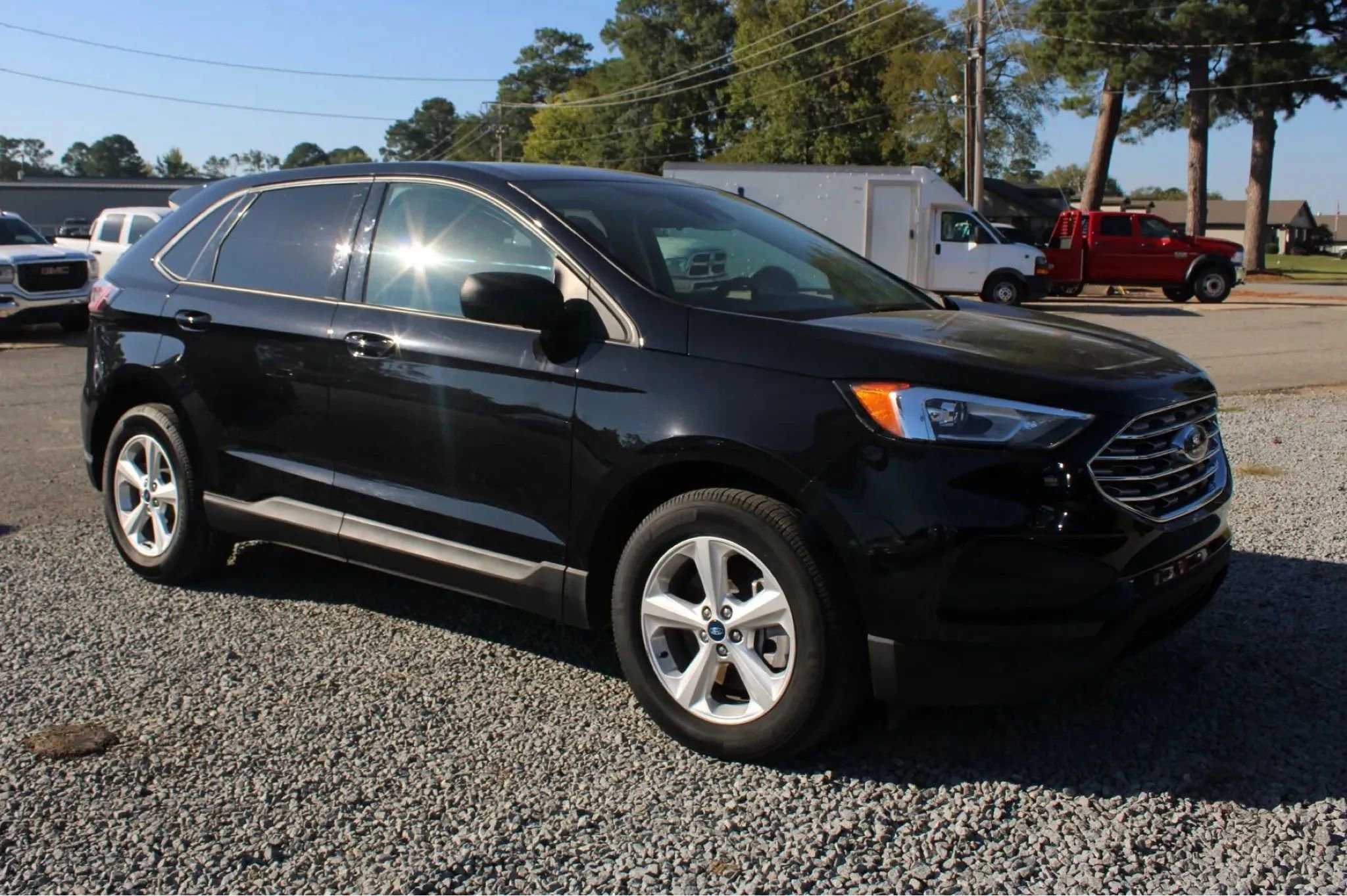 Used 2022 Ford Edge SE image 5