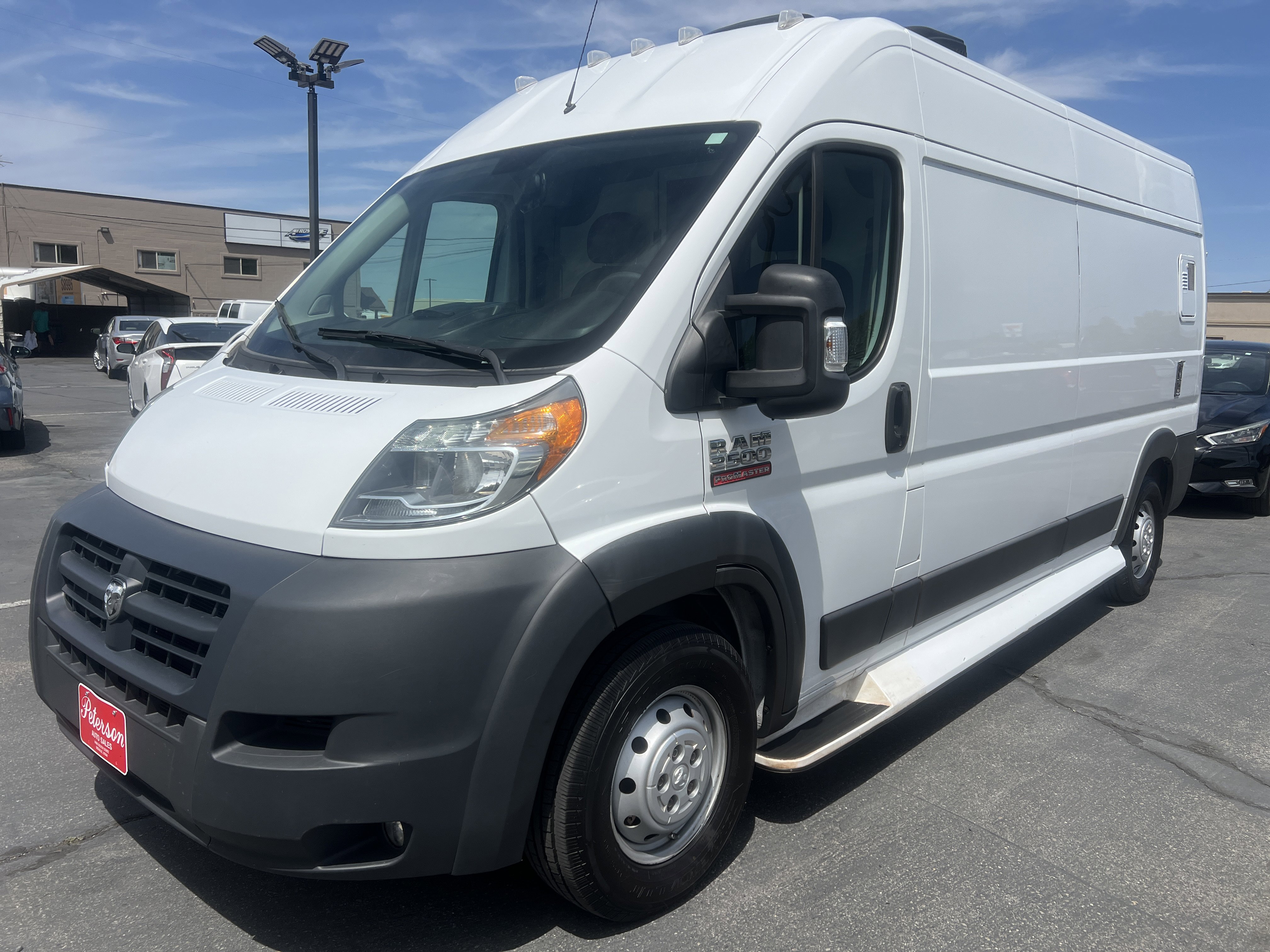 Used 2016 RAM ProMaster 2500 w/ Premium Appearance Group FWD image 3