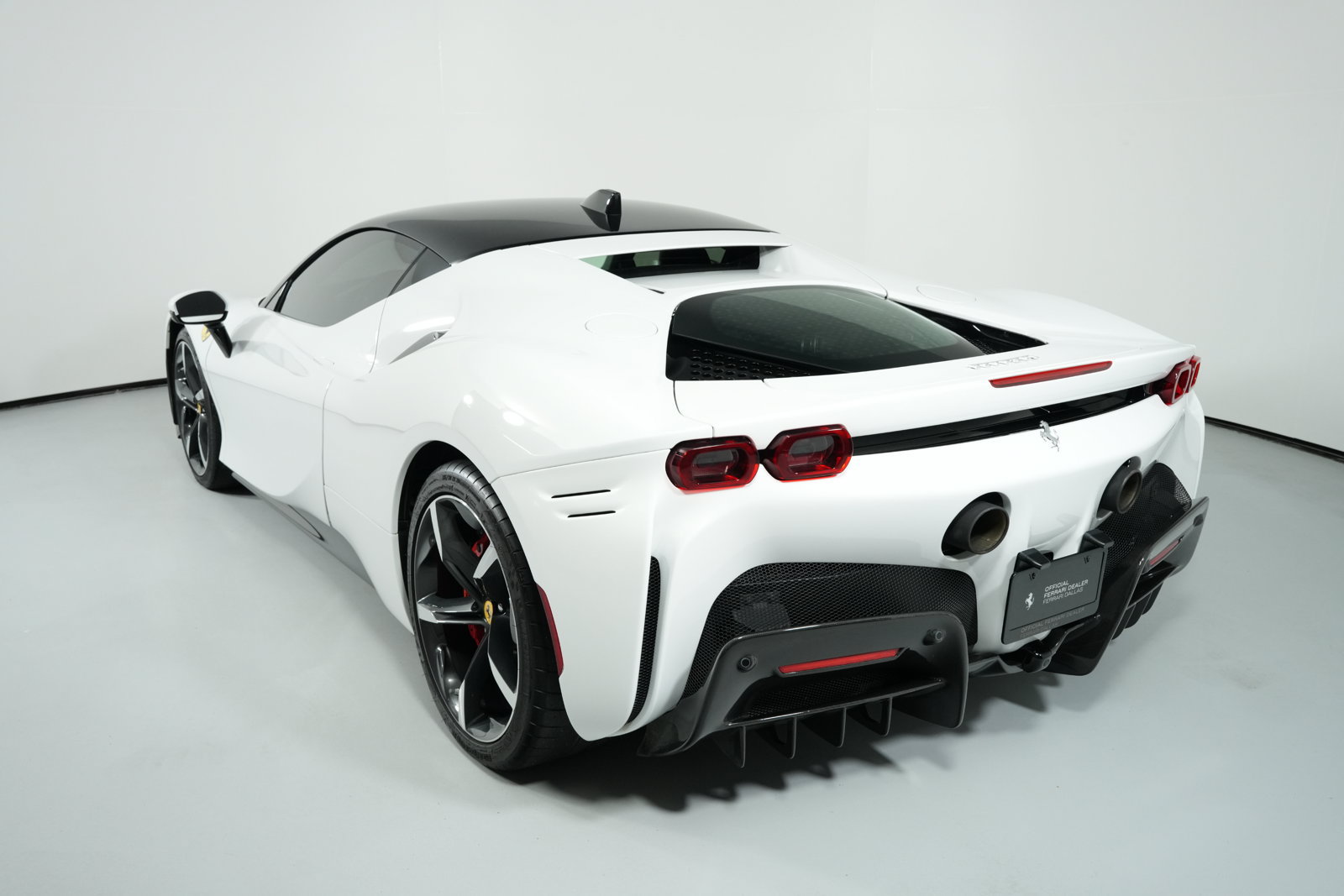 Certified 2021 Ferrari SF90 Stradale AWD/4WD image 10