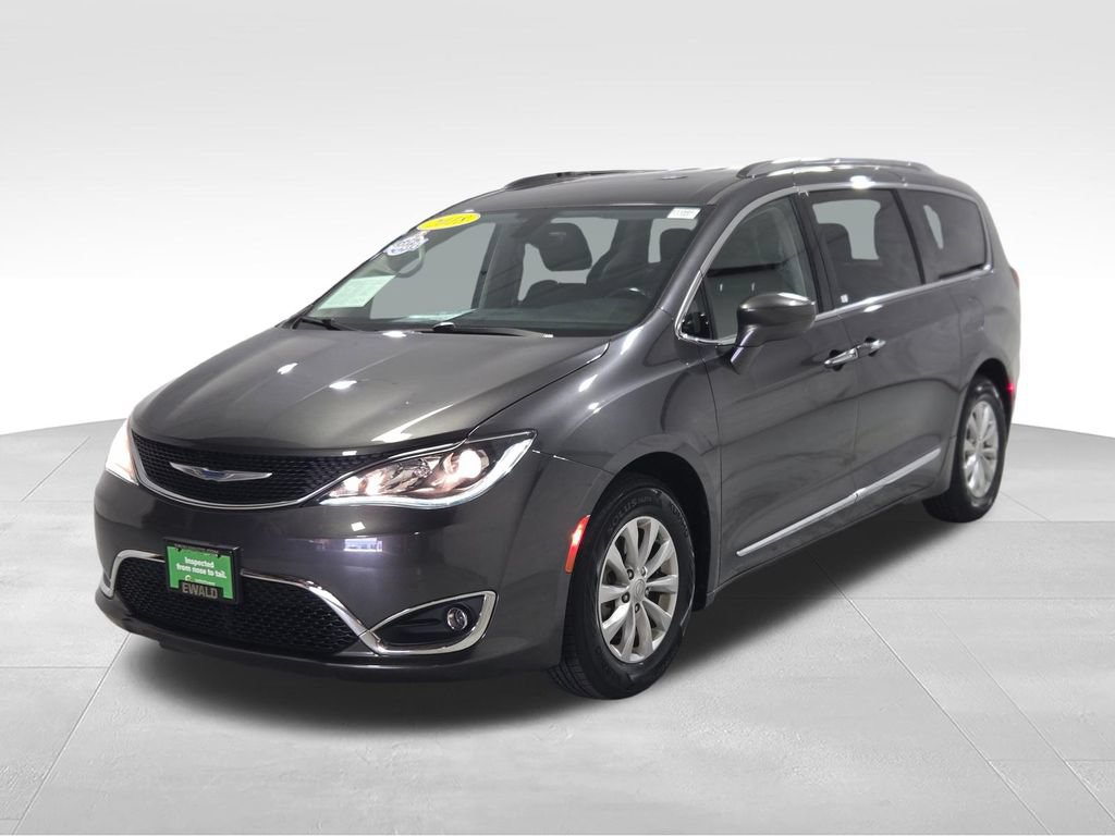 Certified 2018 Chrysler Pacifica Touring-L Plus FWD image 25