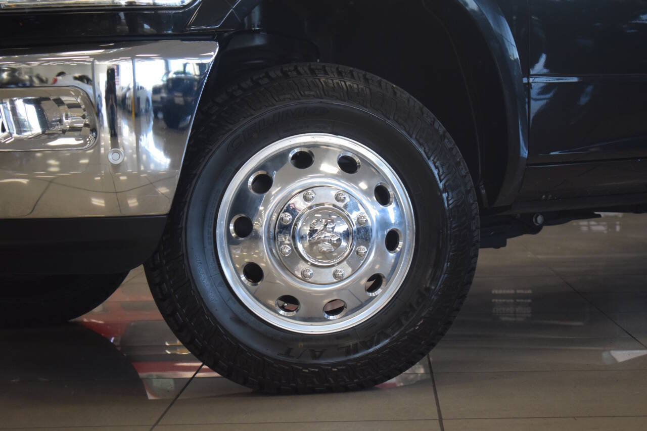 Used 2017 RAM 3500 Laramie w/ Protection Group AWD/4WD image 15