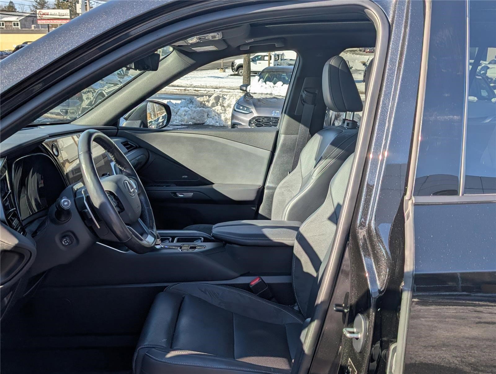 Used 2024 Lexus TX 350 AWD image 18