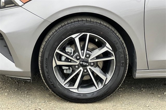 Used 2023 Kia Forte LXS image 31