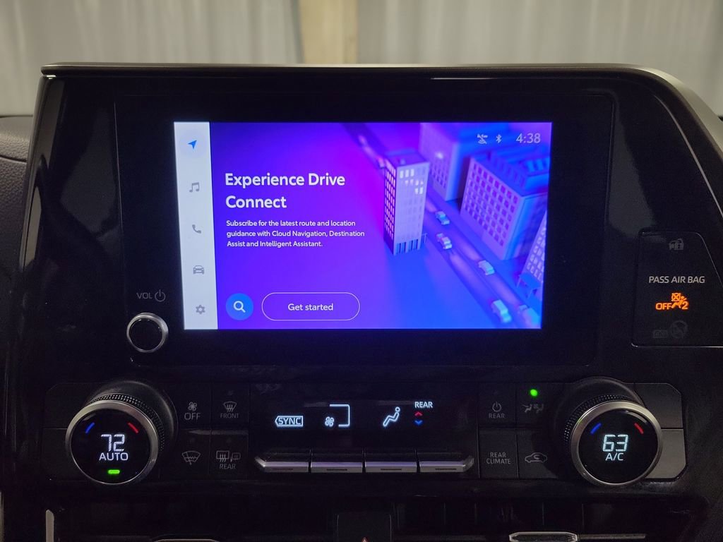 Used 2023 Toyota Highlander L FWD image 18