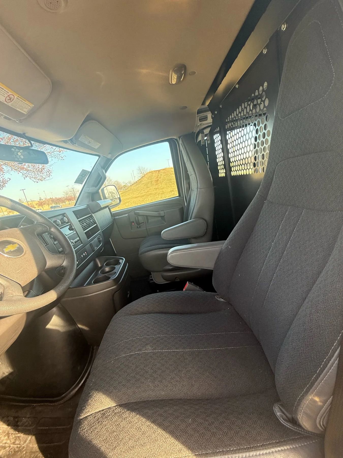 Used 2024 Chevrolet Express 2500 Regular Van 3D image 10