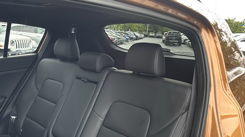 Used 2020 Kia Sportage S w/ S Premium Package AWD/4WD image 26