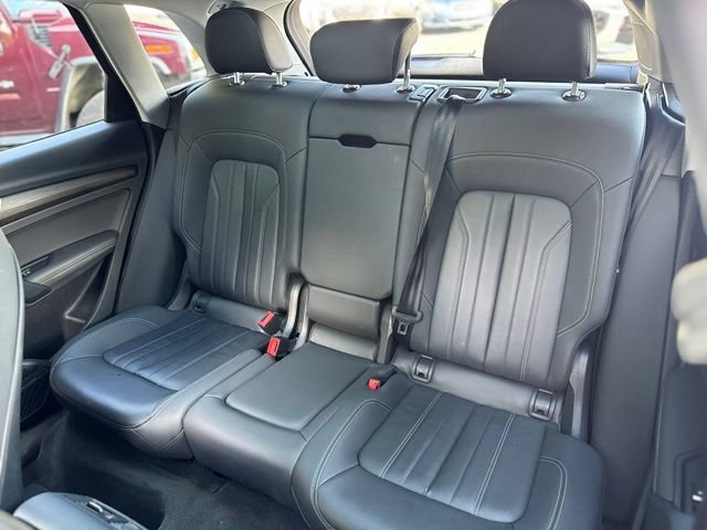 Used 2023 Audi Q5 2.0T Premium Plus w/ Premium Plus Package AWD/4WD image 31