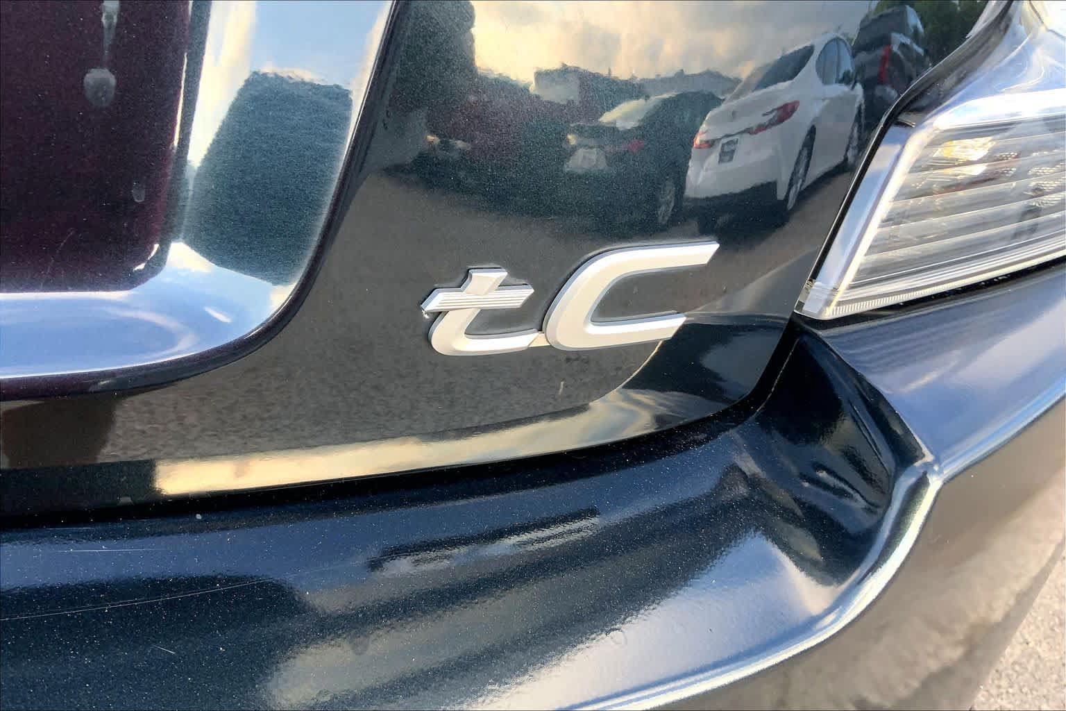 Used 2015 Scion tC FWD image 9