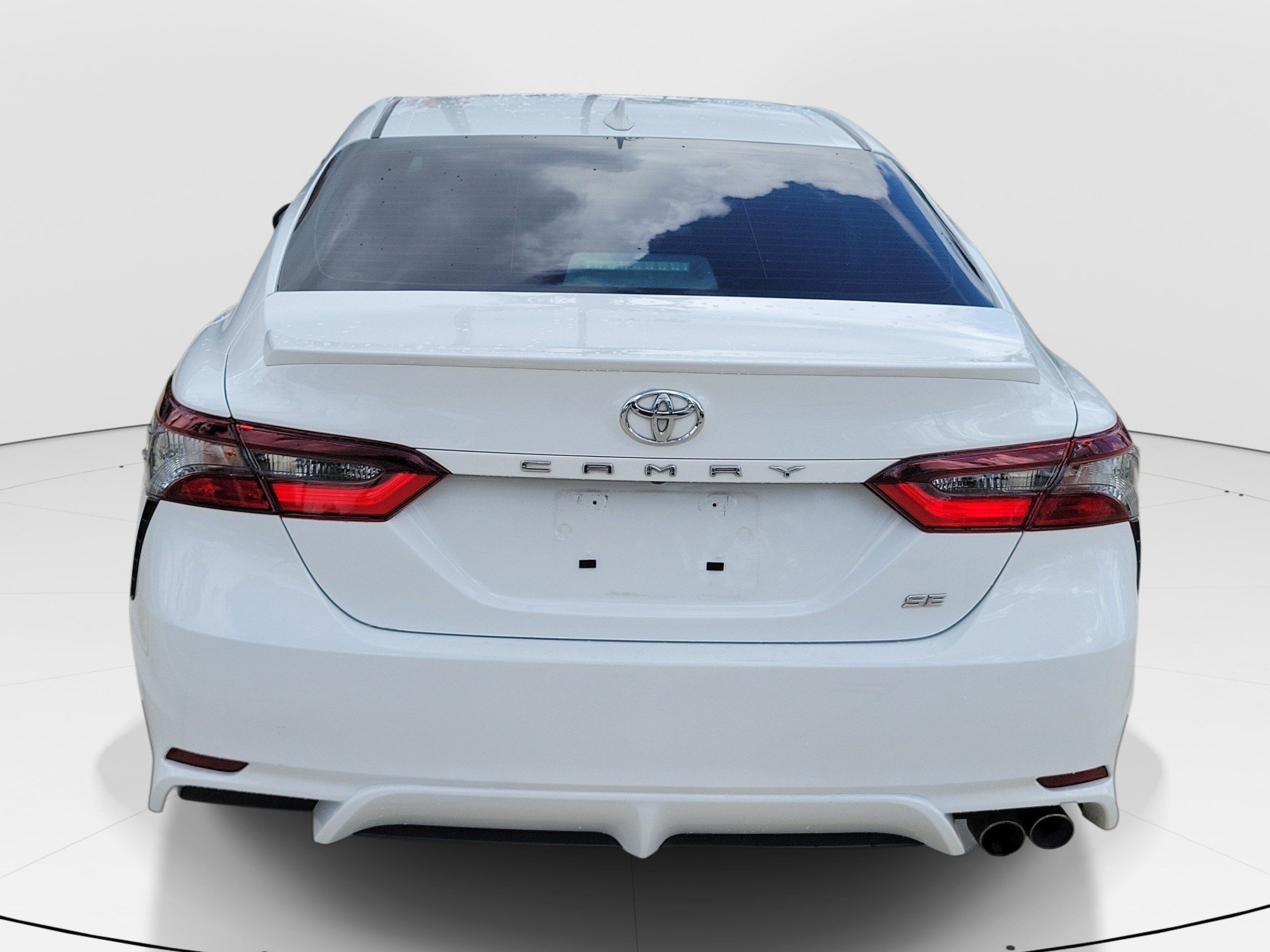 Used 2023 Toyota Camry SE w/ Convenience Package FWD image 6