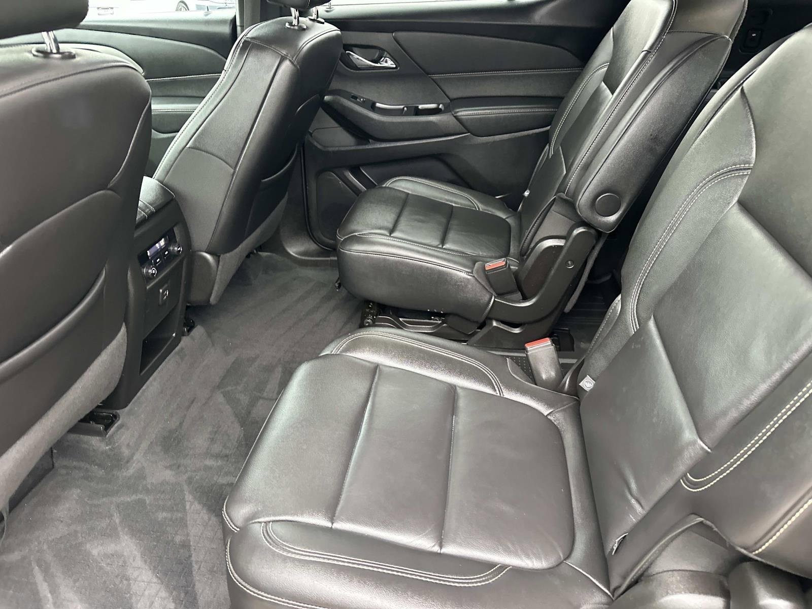 Used 2022 Chevrolet Traverse LT w/ LPO, Floor Liner Package image 24