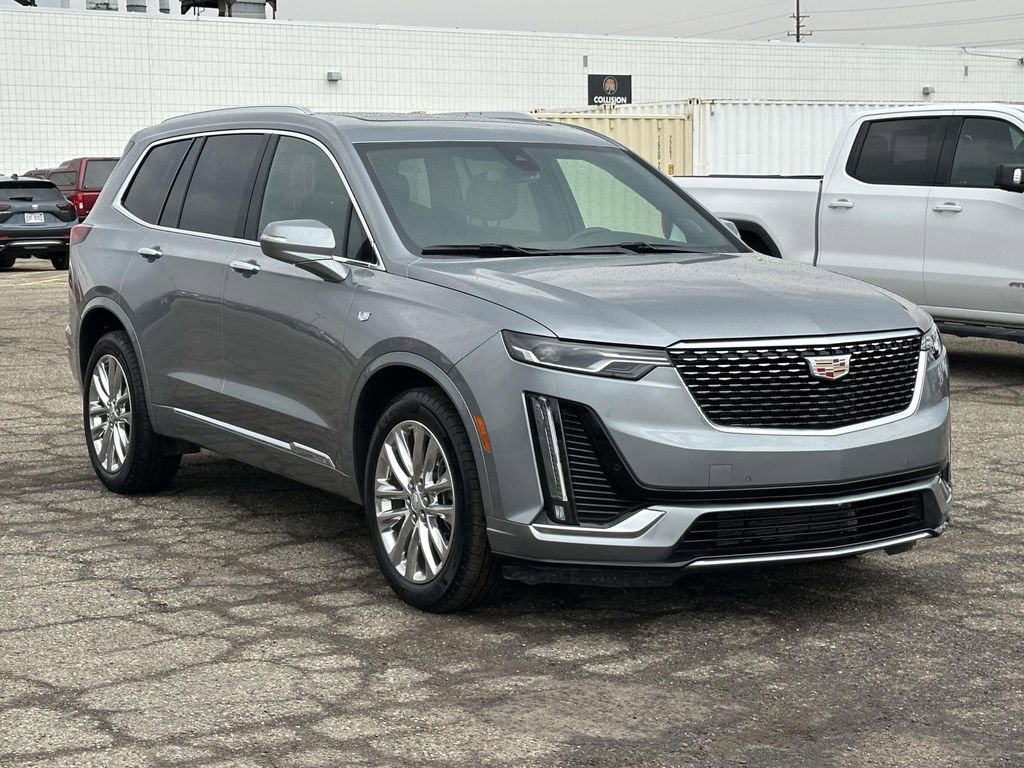 Used 2023 Cadillac XT6 Premium Luxury w/ LPO, Floor Liner Package image 7