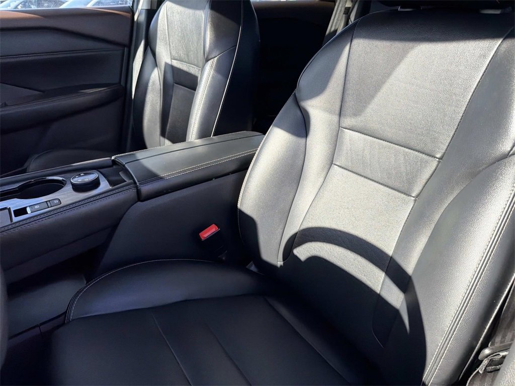 Used 2023 Nissan Rogue SL image 23