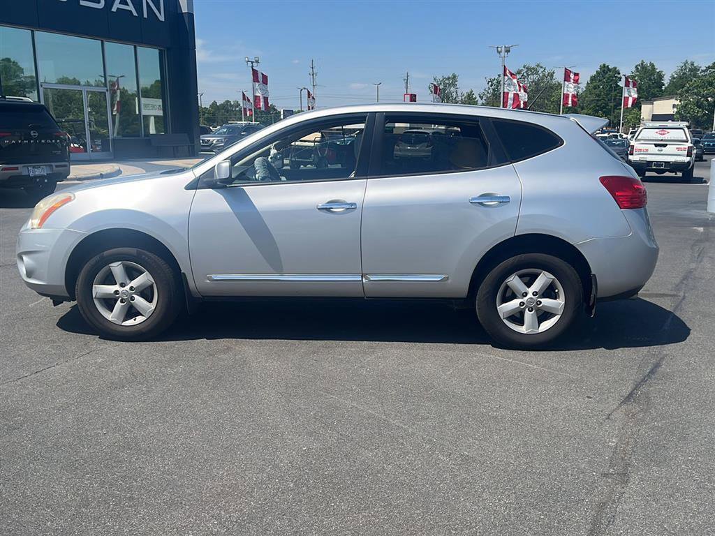 Used 2013 Nissan Rogue S w/ Special Edition Pkg FWD image 2