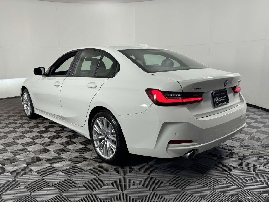 Used 2023 BMW 330i xDrive Sedan w/ Driving Assistance Package AWD/4WD image 8