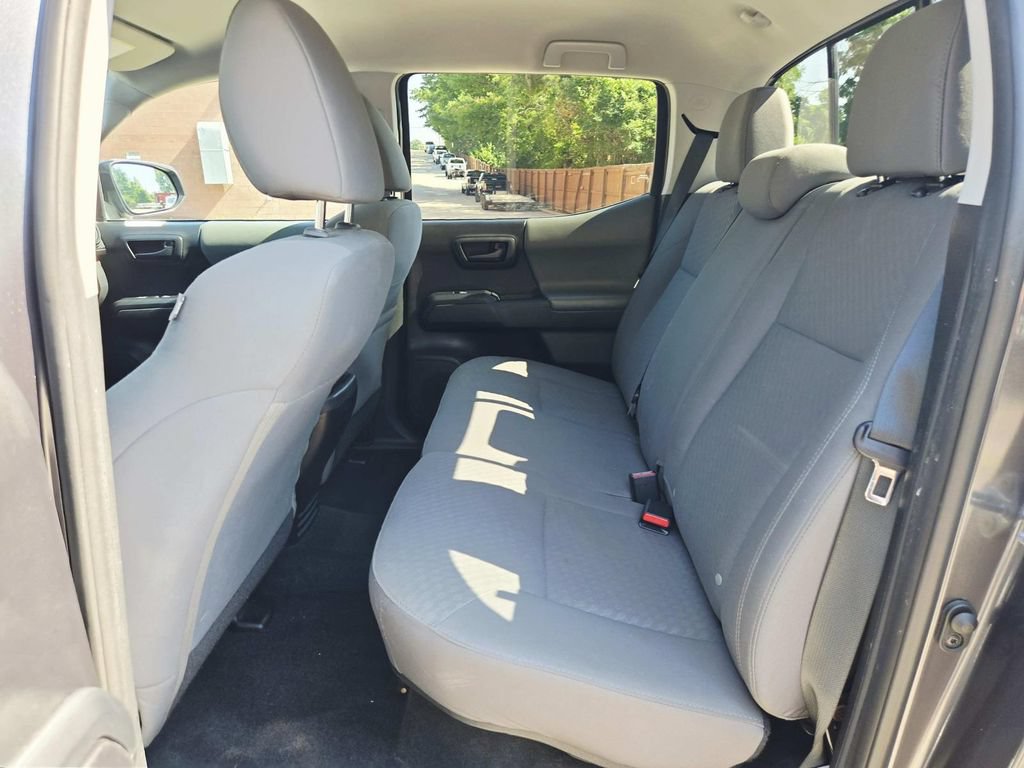 Used 2021 Toyota Tacoma SR AWD/4WD image 12