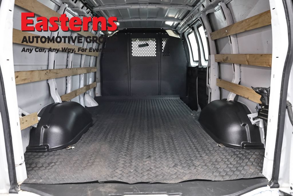 Used 2024 GMC Savana 2500 w/ Driver Convenience Package RWD image 9