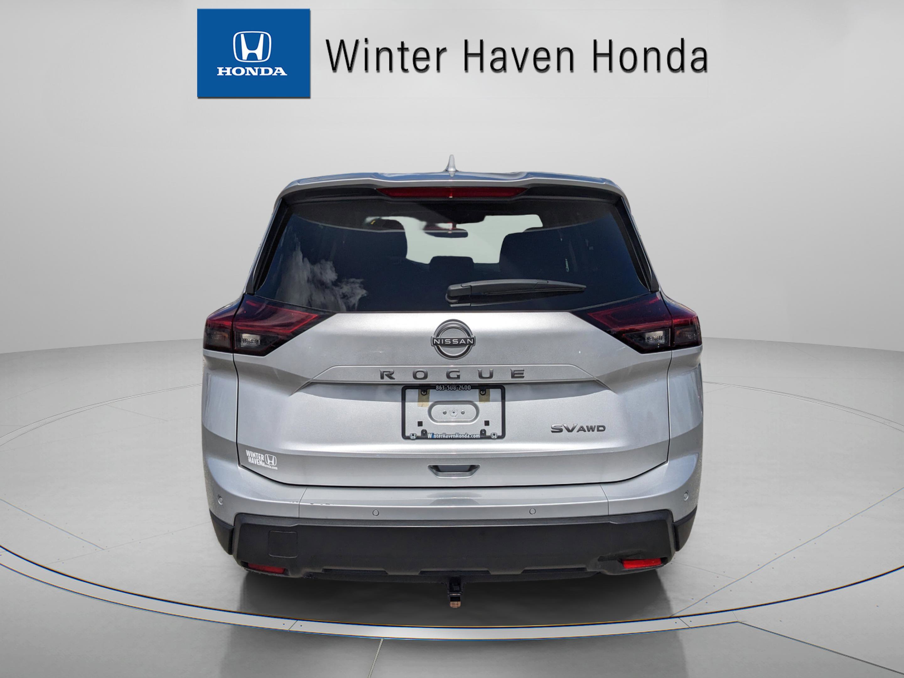 Used 2024 Nissan Rogue SV image 7