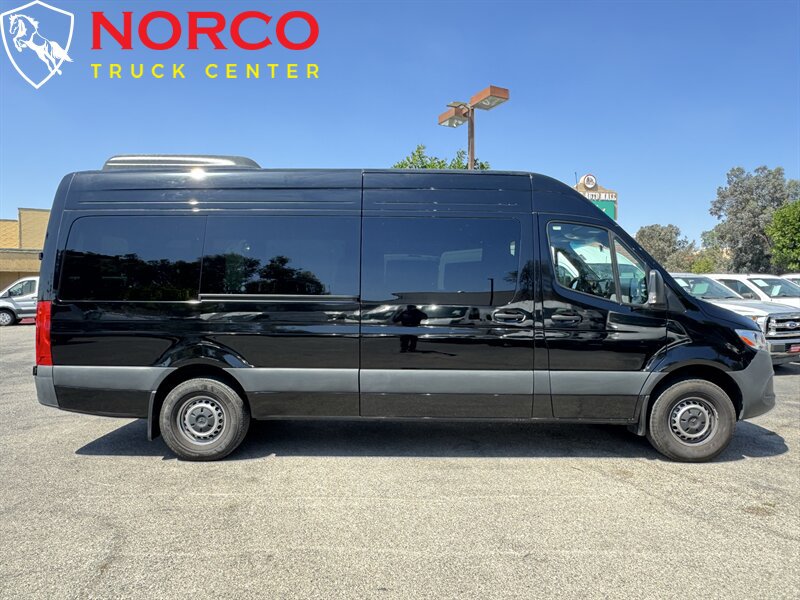 Used 2026 Mercedes-Benz Sprinter 2500 image 1