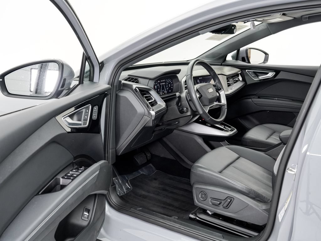 Used 2024 Audi Q4 e-tron Premium w/ Convenience Package AWD/4WD image 7