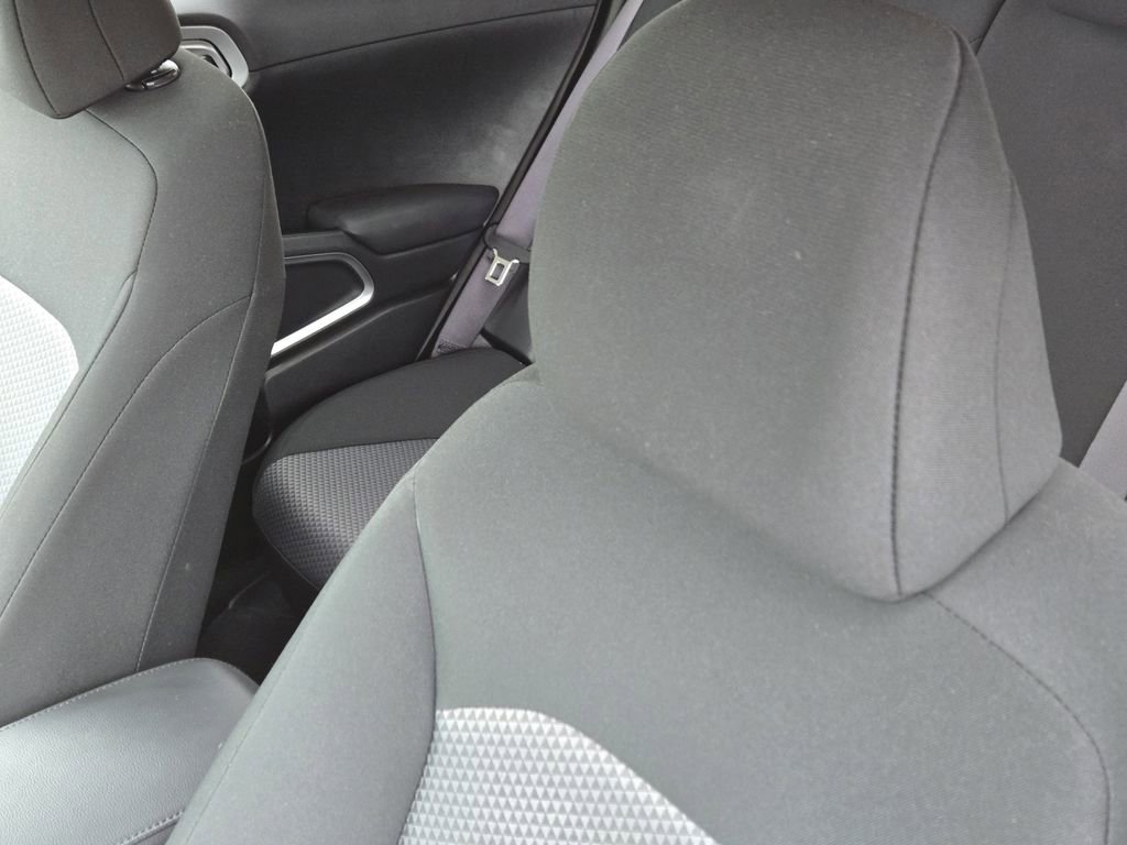 Certified 2025 Kia Soul LX w/ LX Technology Package FWD image 20