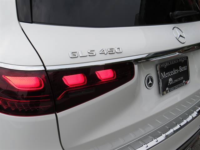 Used 2025 Mercedes-Benz GLS 450 4MATIC image 28