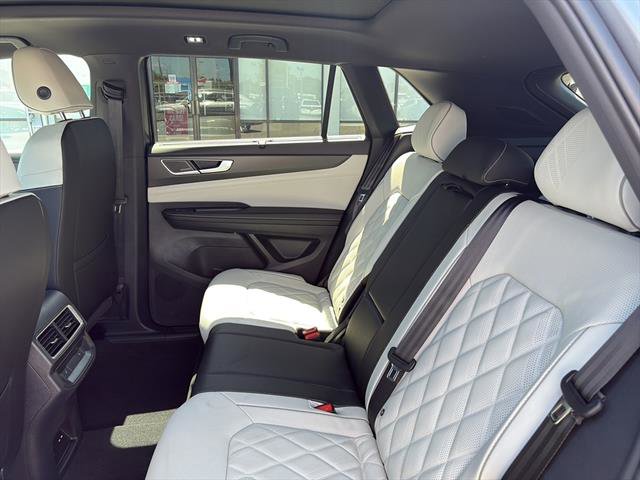New 2025 Volkswagen Atlas Cross Sport SEL Premium R-Line image 14