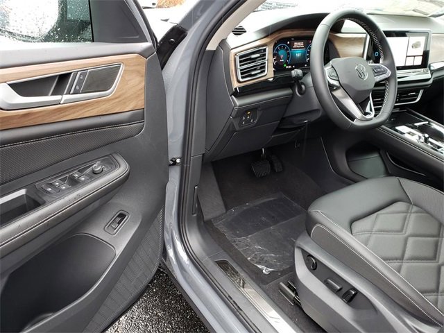 New 2026 Volkswagen Atlas SE image 6