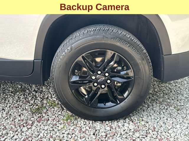 Used 2023 Chevrolet Traverse LT w/ Midnight/Sport Edition AWD/4WD image 9