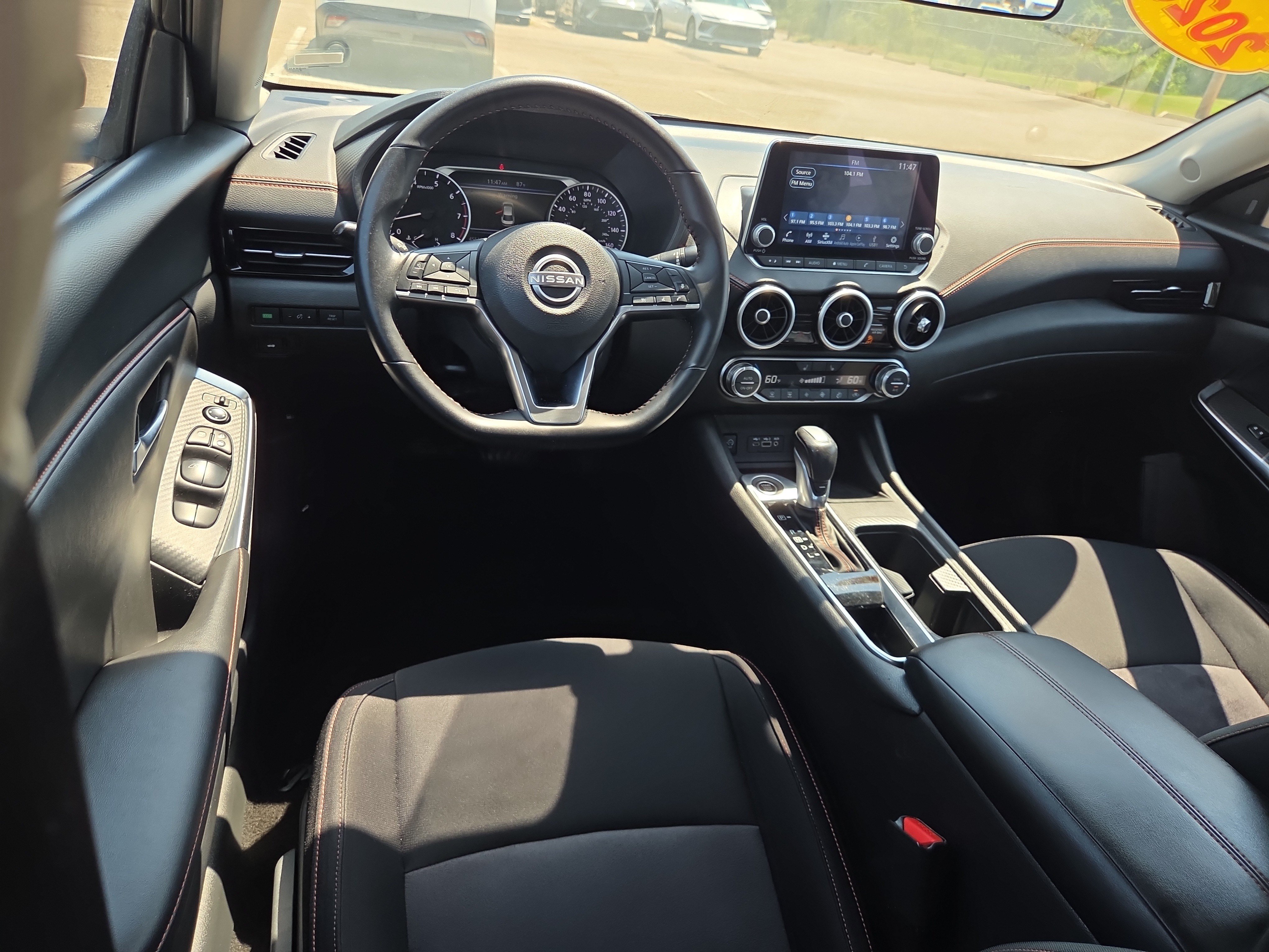Used 2025 Nissan Sentra SR FWD image 8