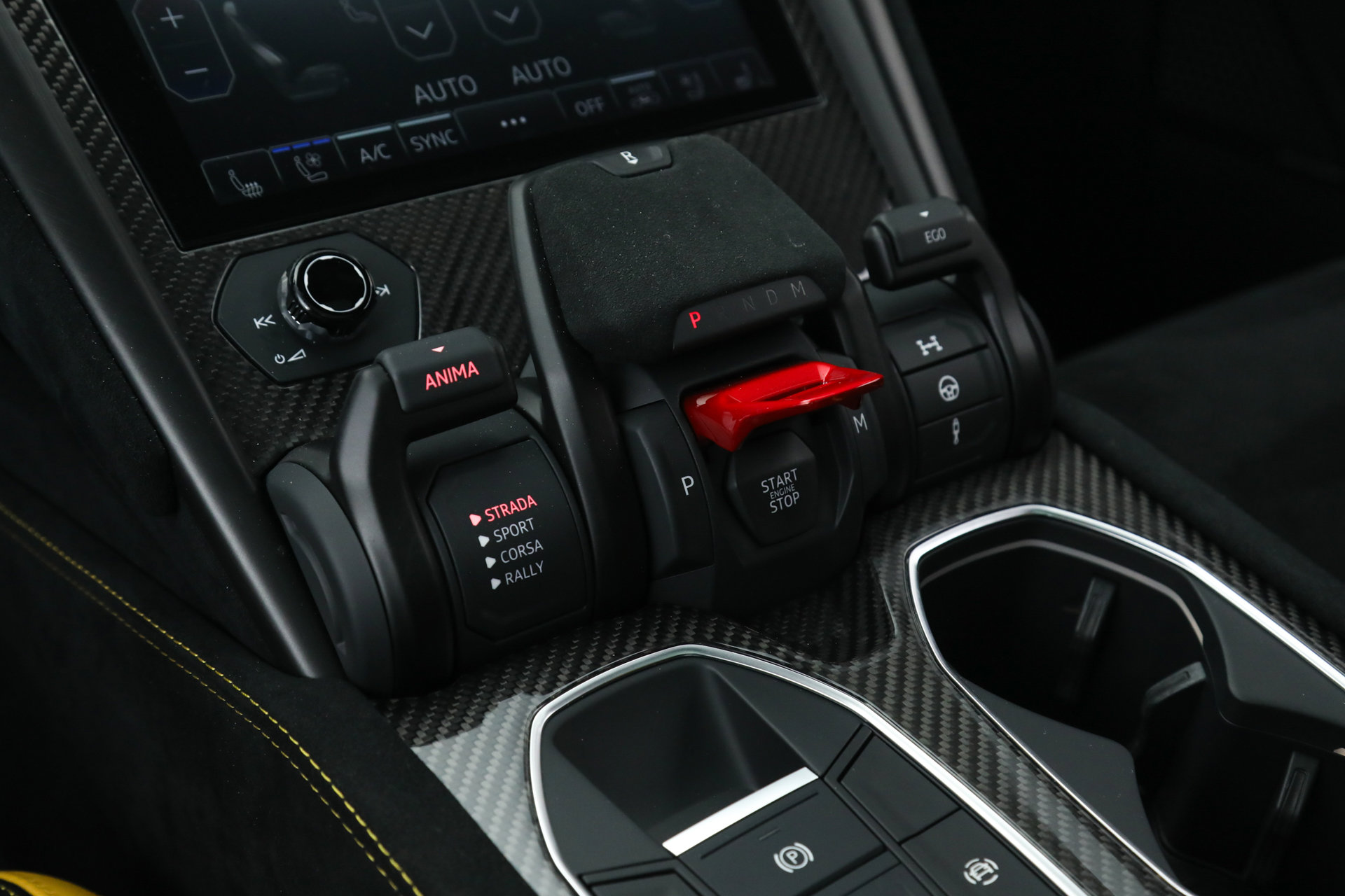 Used 2023 Lamborghini Urus Performante image 31