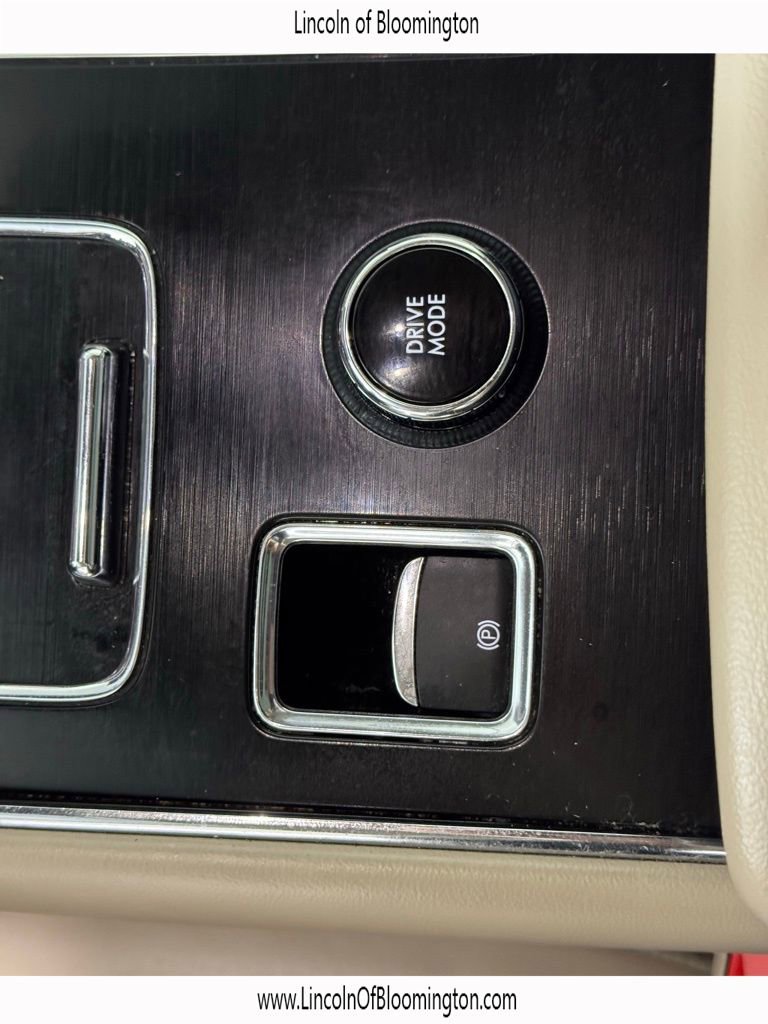 Certified 2023 Lincoln Aviator Reserve w/ Equipment Group 201A image 34