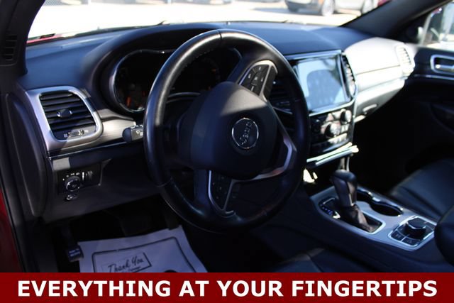Used 2019 Jeep Grand Cherokee Limited w/ Trailer Tow Group IV AWD/4WD image 2