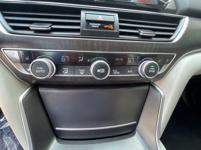 Used 2020 Honda Accord Touring image 12