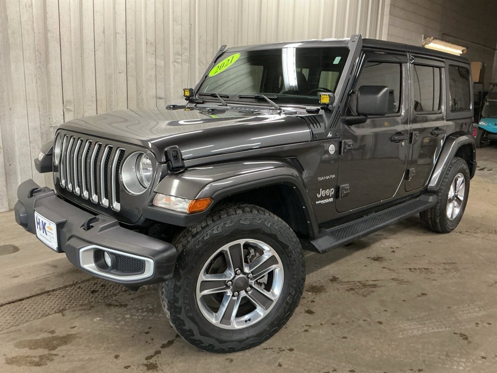 Used 2021 Jeep Wrangler Unlimited Sahara w/ Cold Weather Group image 4