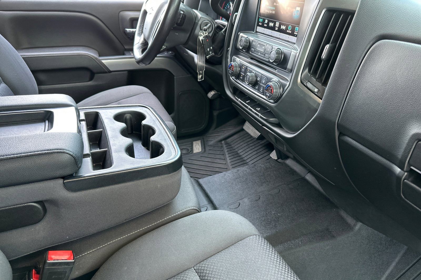 Used 2018 Chevrolet Silverado 1500 LT w/ All Star Edition RWD image 16