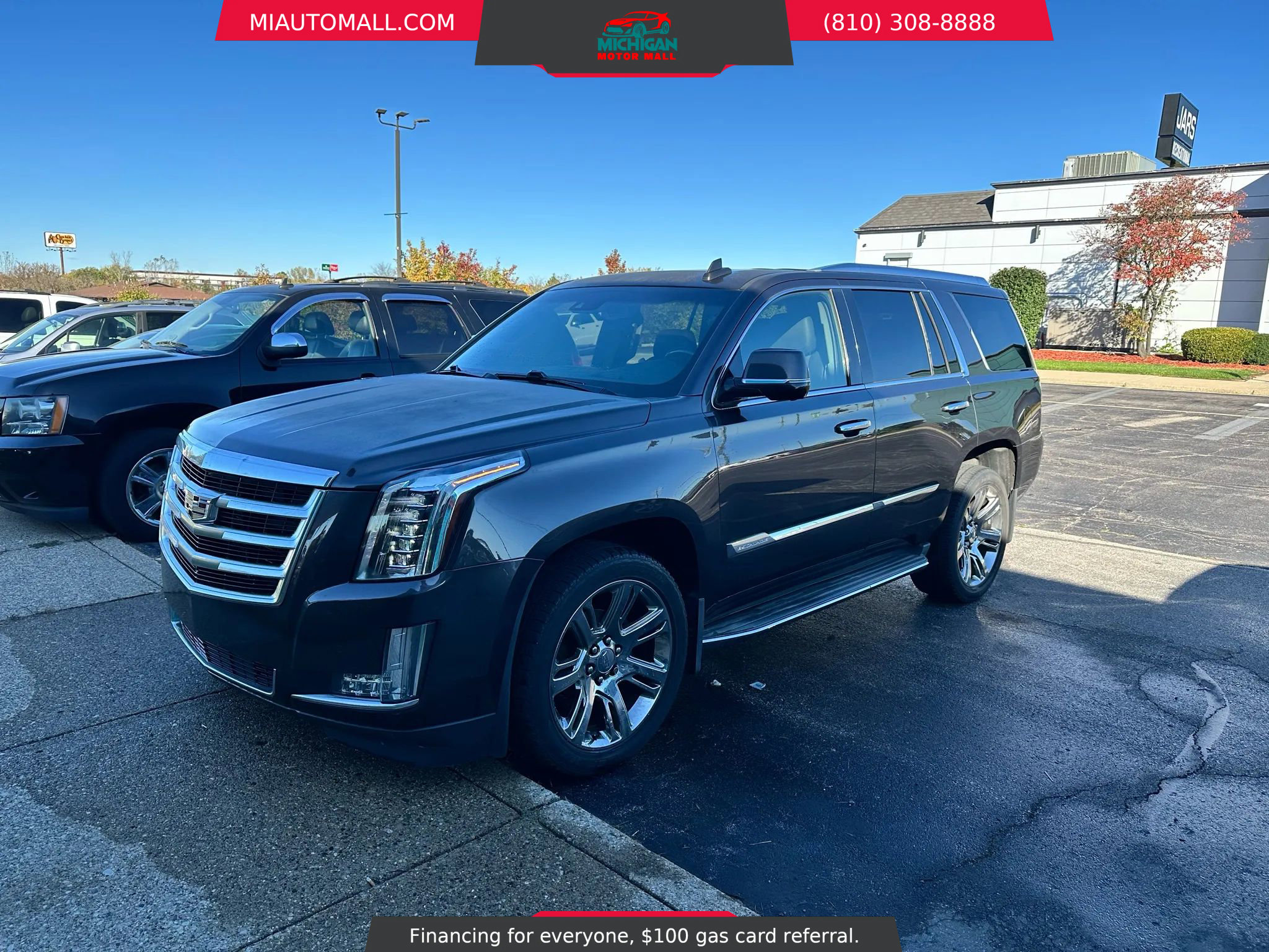 Used 2015 Cadillac Escalade Luxury image 1