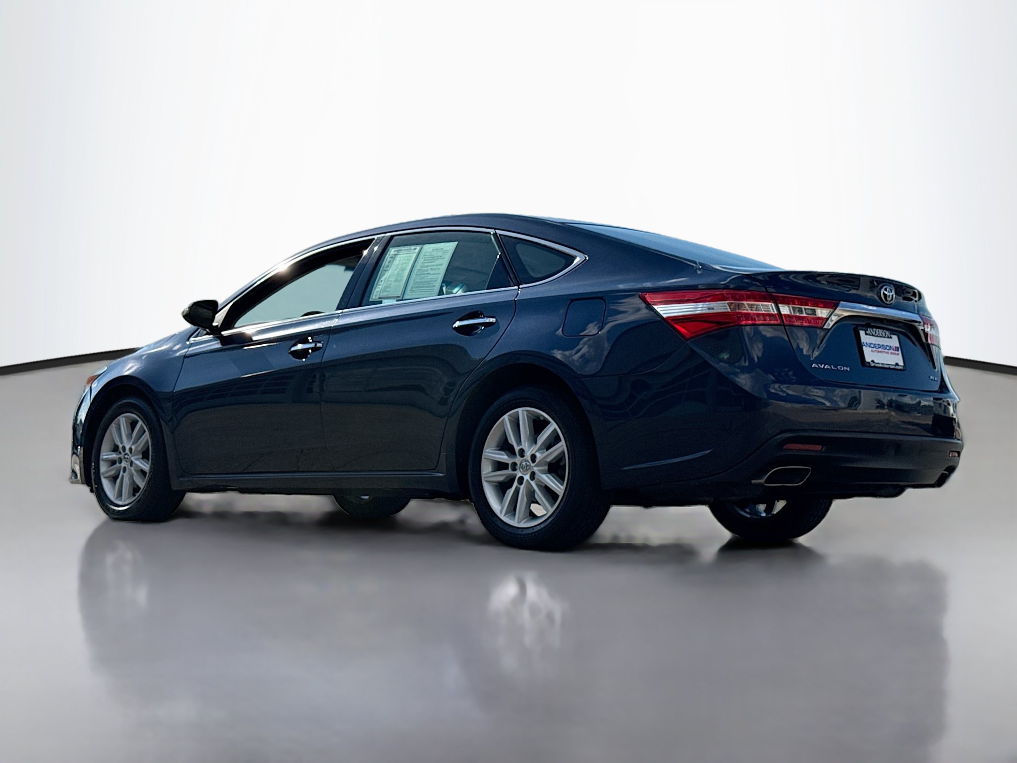 Used 2014 Toyota Avalon Limited FWD image 12