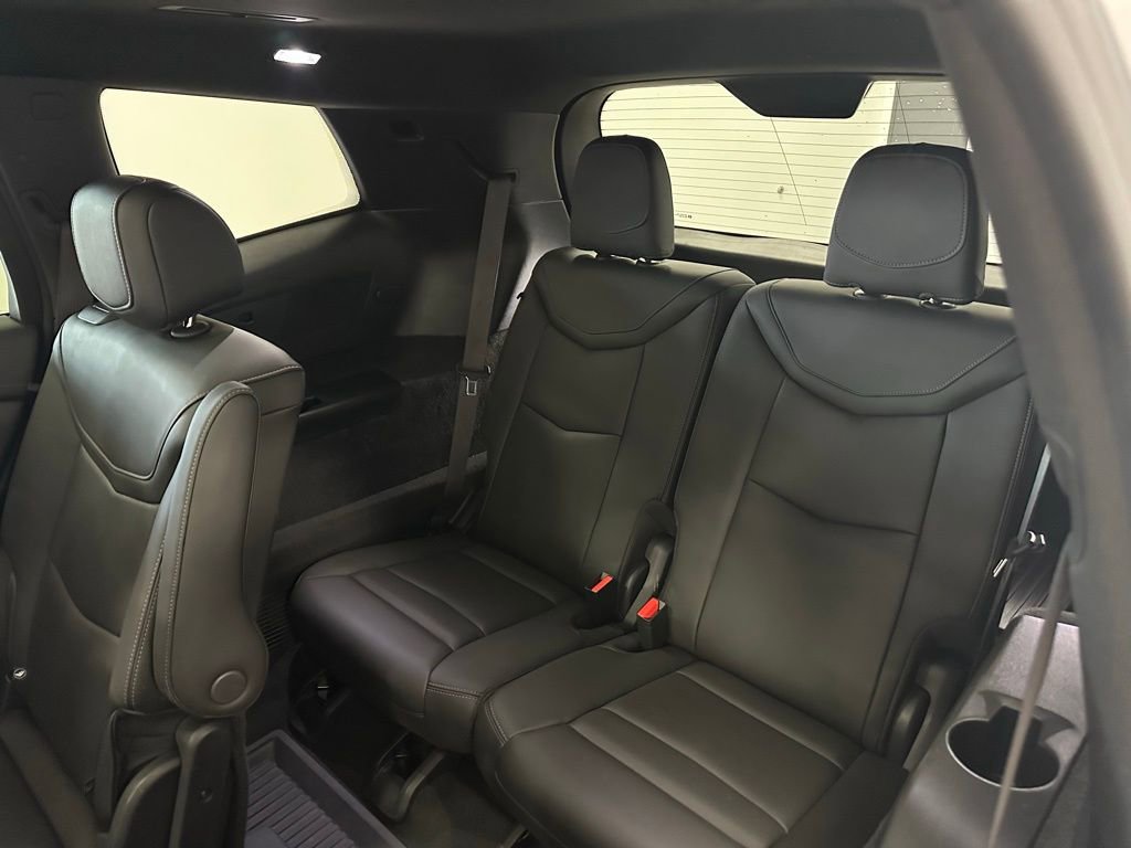 Used 2021 Cadillac XT6 Premium Luxury AWD/4WD image 11