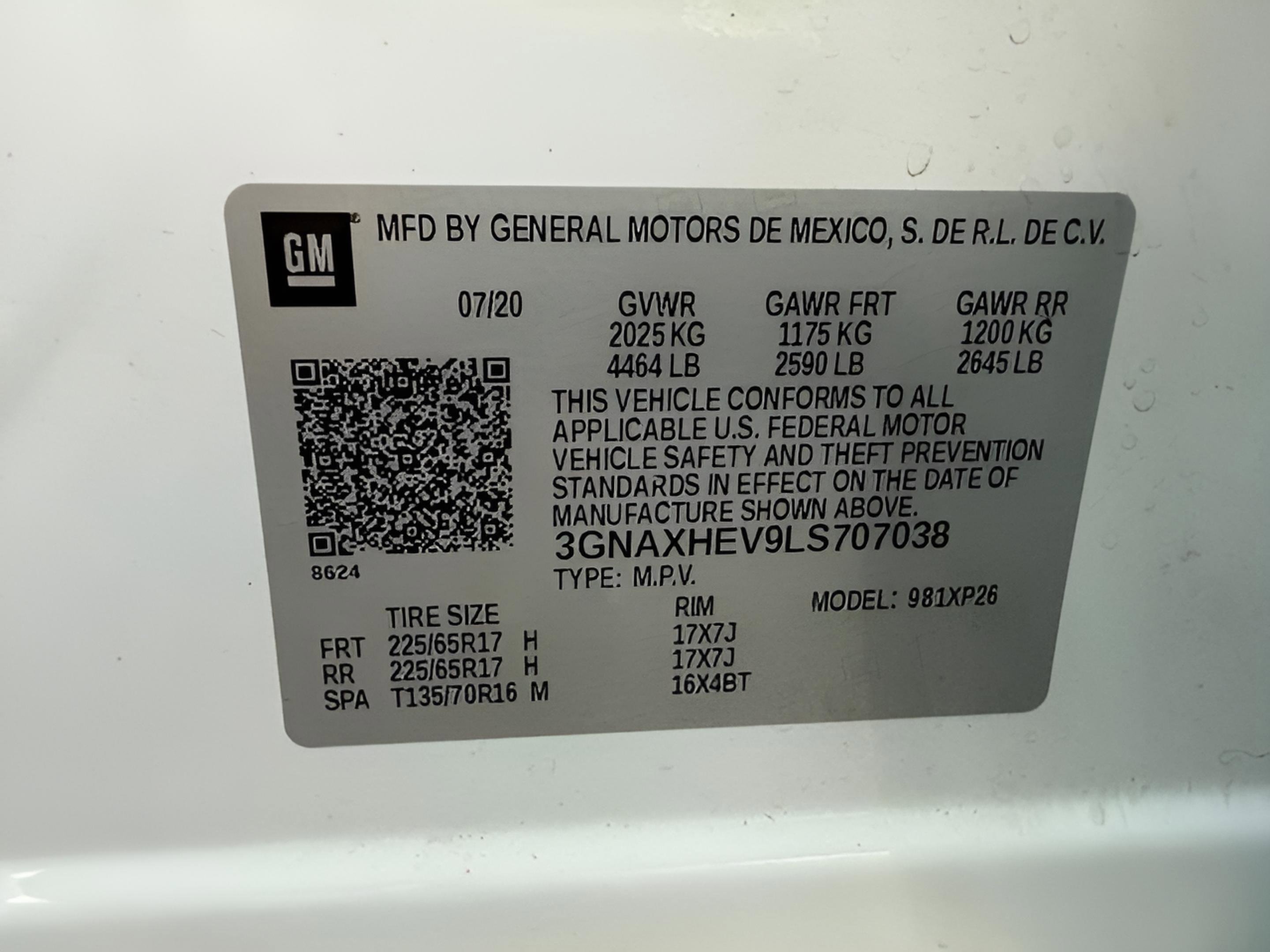 Used 2020 Chevrolet Equinox LS w/ LPO, Floor Liner Package image 28