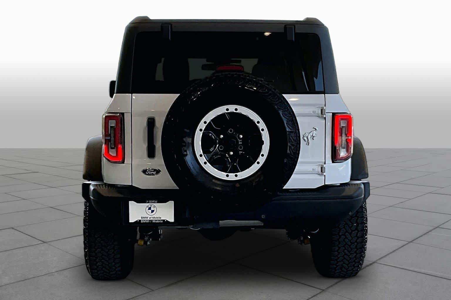 Used 2025 Ford Bronco Badlands AWD/4WD image 4