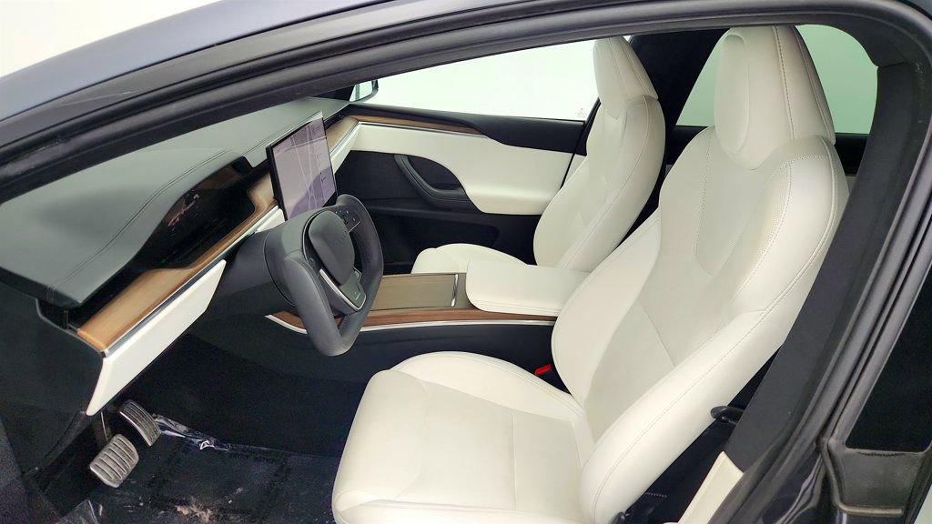 Used 2023 Tesla Model X AWD/4WD image 26