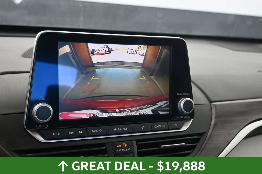 Used 2025 Nissan Altima 2.5 SV FWD image 29