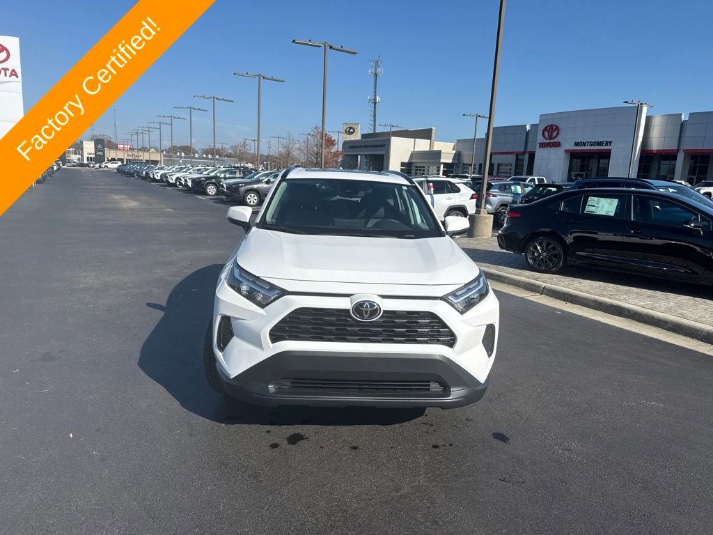 Used 2025 Toyota RAV4 XLE image 8