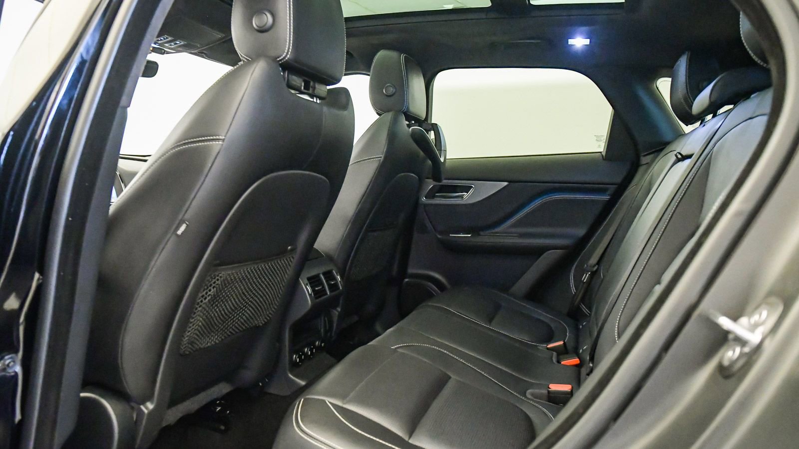 Used 2019 Jaguar F-PACE S image 23