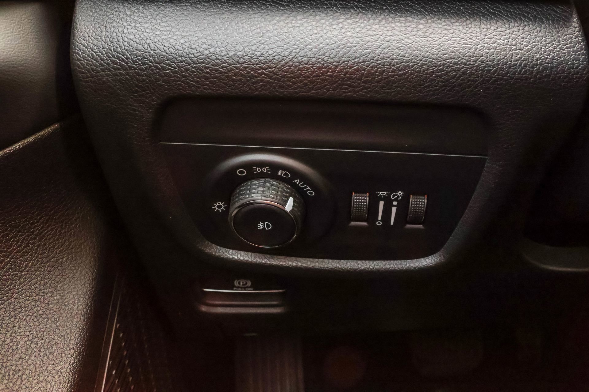 New 2025 Jeep Grand Cherokee Limited w/ Luxury Tech Group II image 28