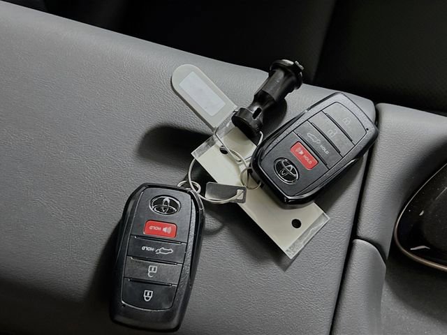 New 2025 Toyota Crown Signia image 33