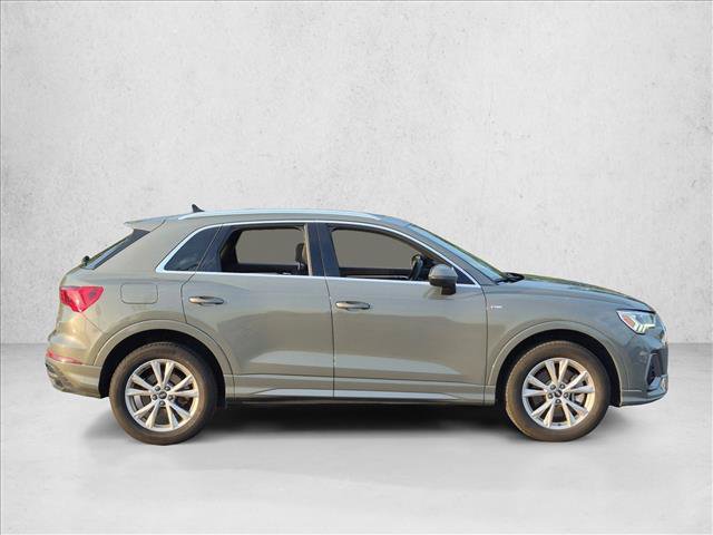 Certified 2023 Audi Q3 2.0T Premium w/ Convenience Package AWD/4WD image 4